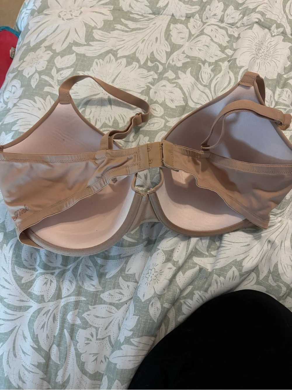 VS PINK wear everywhere tshirt bra 38DD